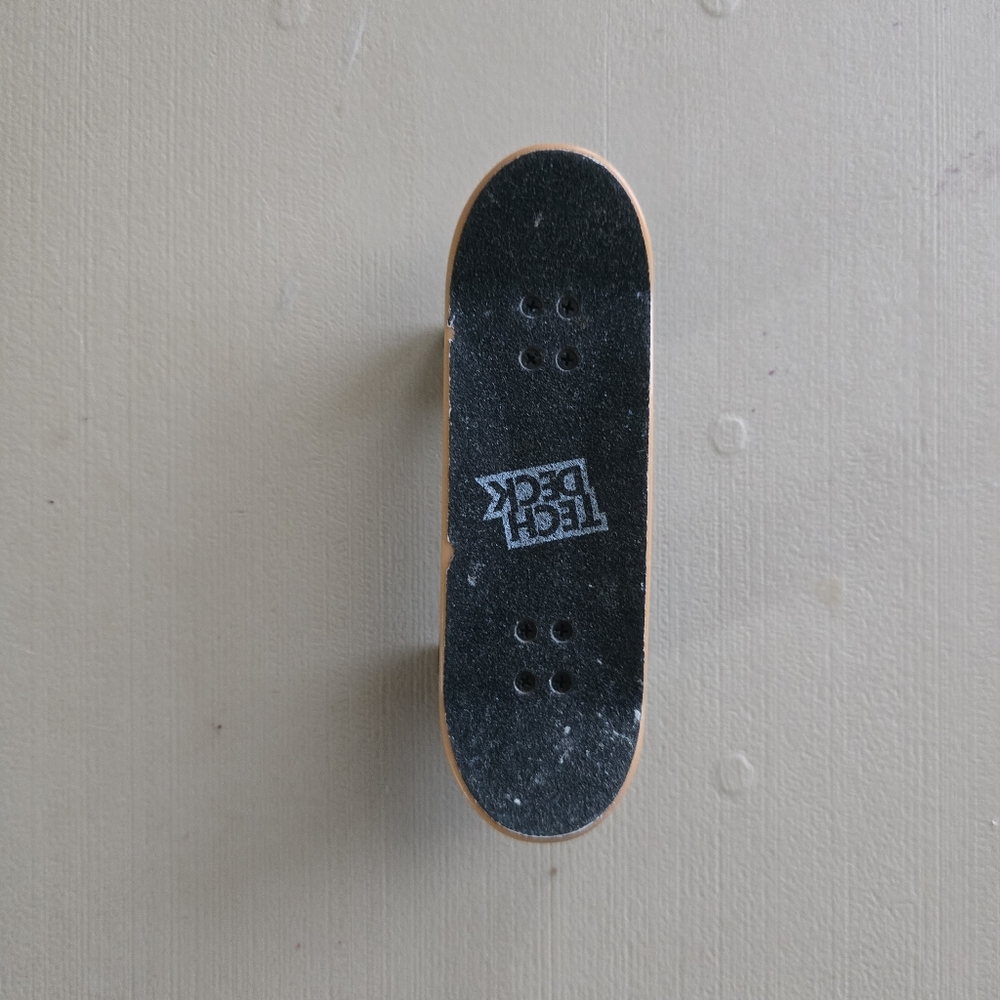 Tech Deck Ninja Turtles Toy Skateboard